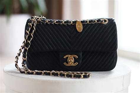 chanel tassen bijenkorf|chanel handtassen prijzen.